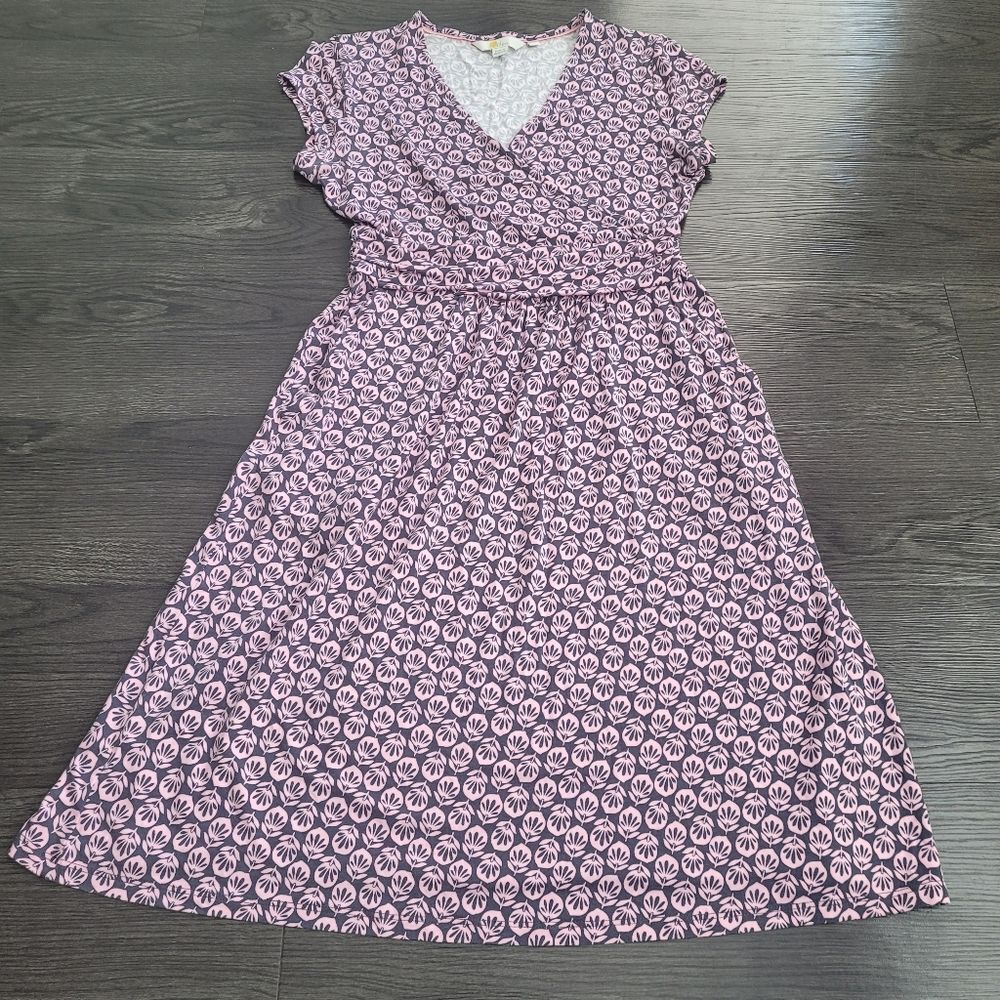 Boden Strawberry Print Pink and Gray Dress Women's 4P Bohemian Comfort